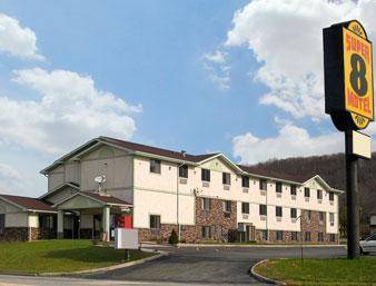 Super 8 By Wyndham Bedford Hotel Exterior photo